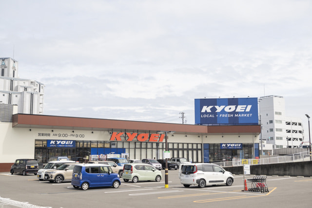 キョーエイ沖洲市場店